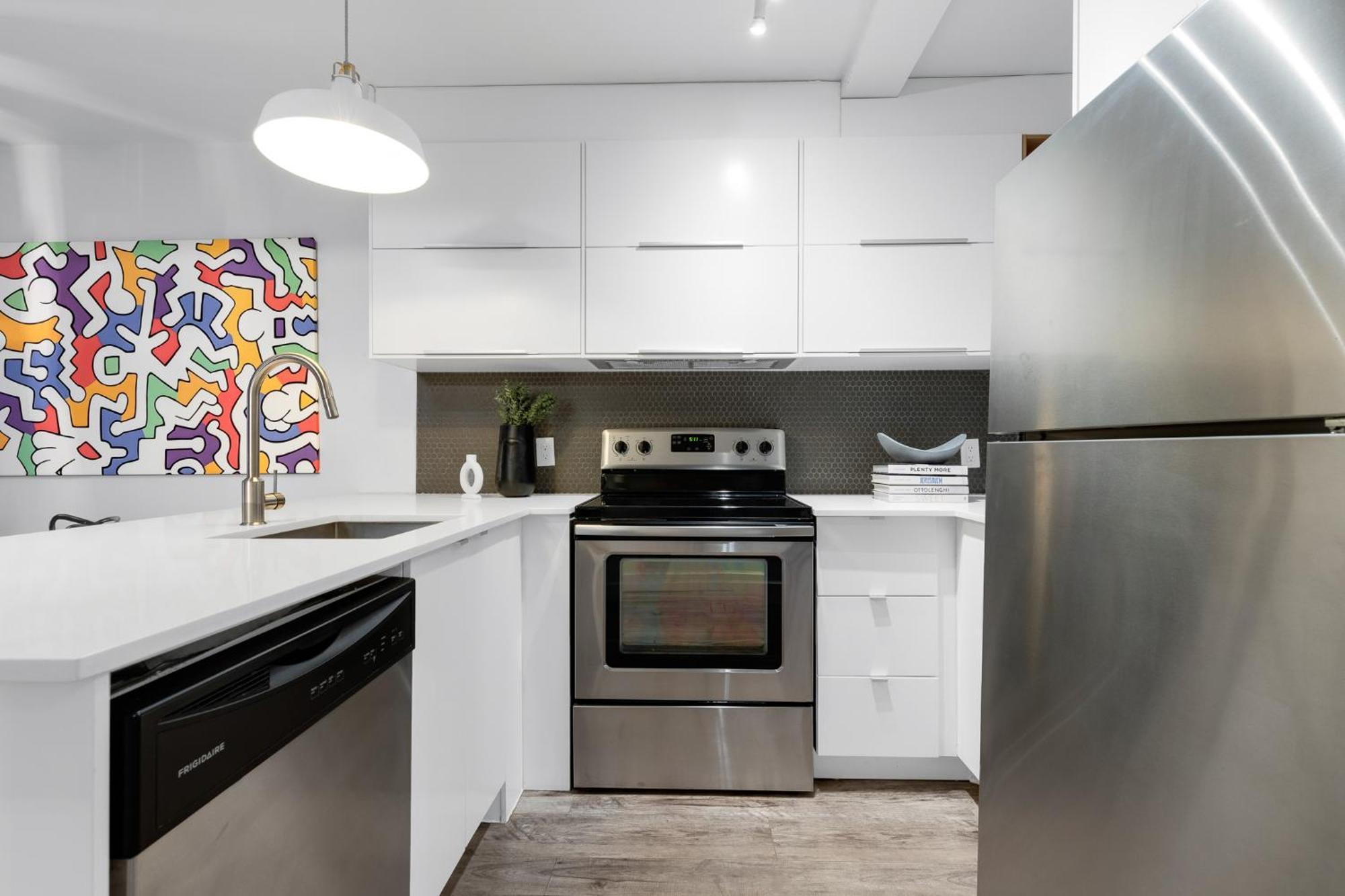Liv Mtl Urban Apart otel Montréal Dış mekan fotoğraf